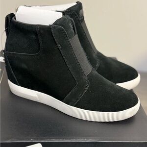Sorel Black Suede Sneakers